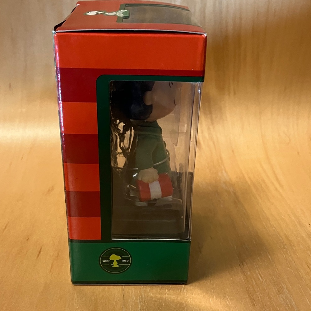 2010 Peanuts Lucy clip-on ornament/keychain/bag clip - 60 Years - Picture 5 of 8